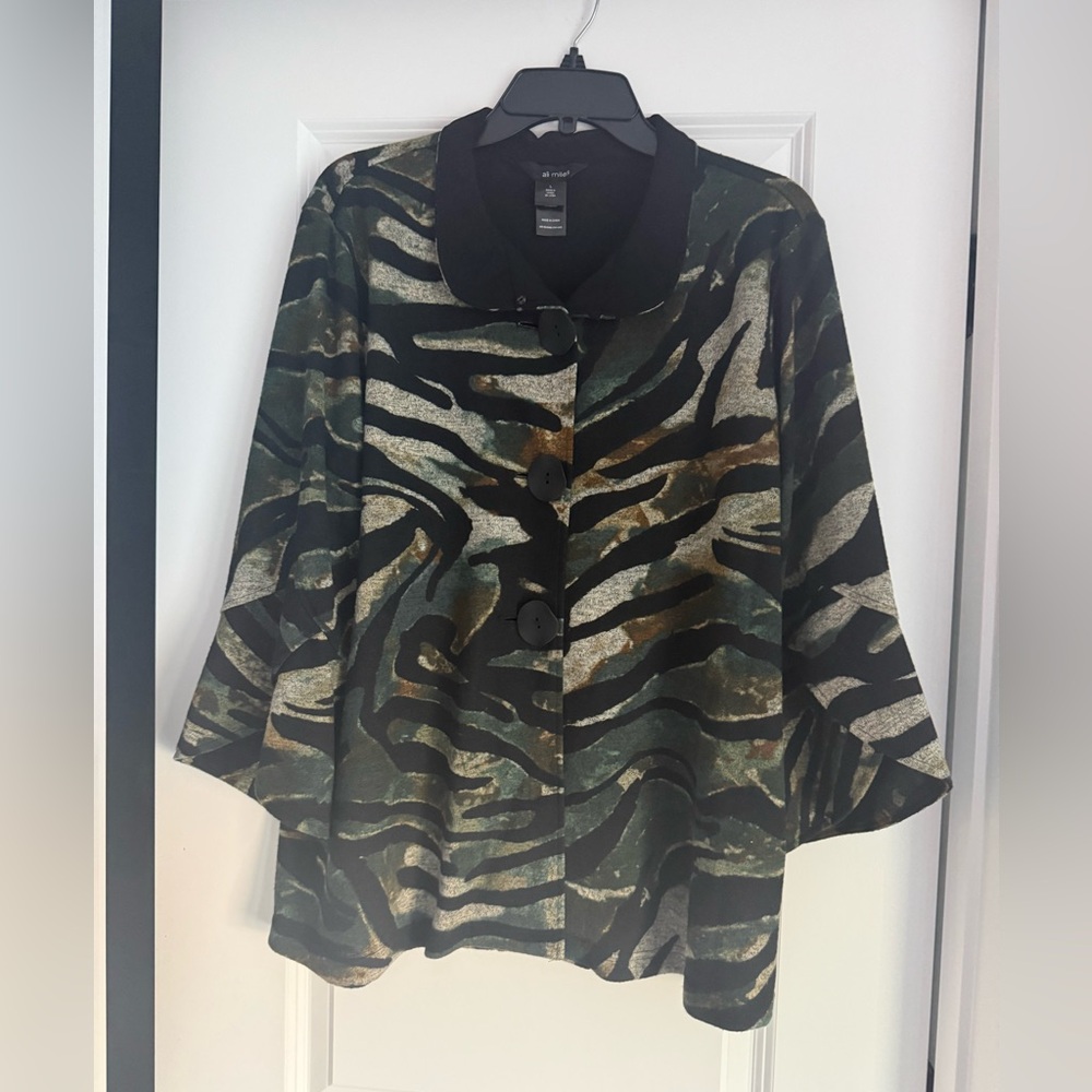 ALI MILES-  Green Print Button Jacket- NWOT Size L